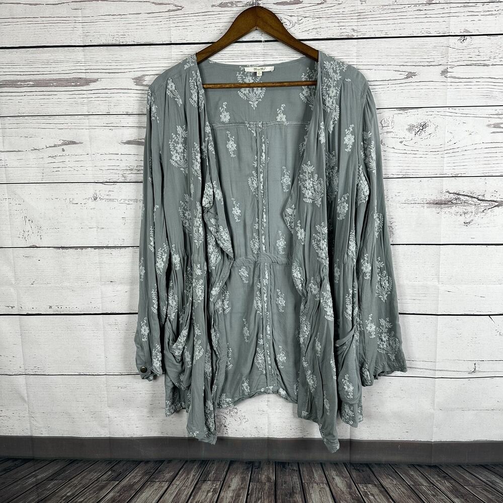 Miss Me Cardigan Womens Sweater‎ Large Blue Embroidered Floral Viscose Western